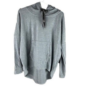 Nwt Tahari Super Soft oversized  Hoodie size Medium